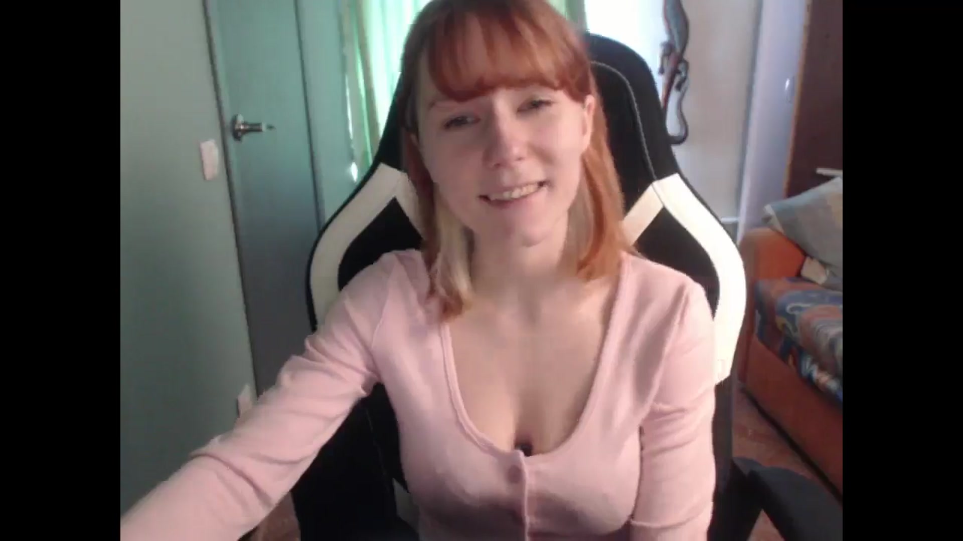 Gallery image thumbnail from NikiFoks18's myfreecams stream on, 03/11/2026, 06:58 image 2 of 20
