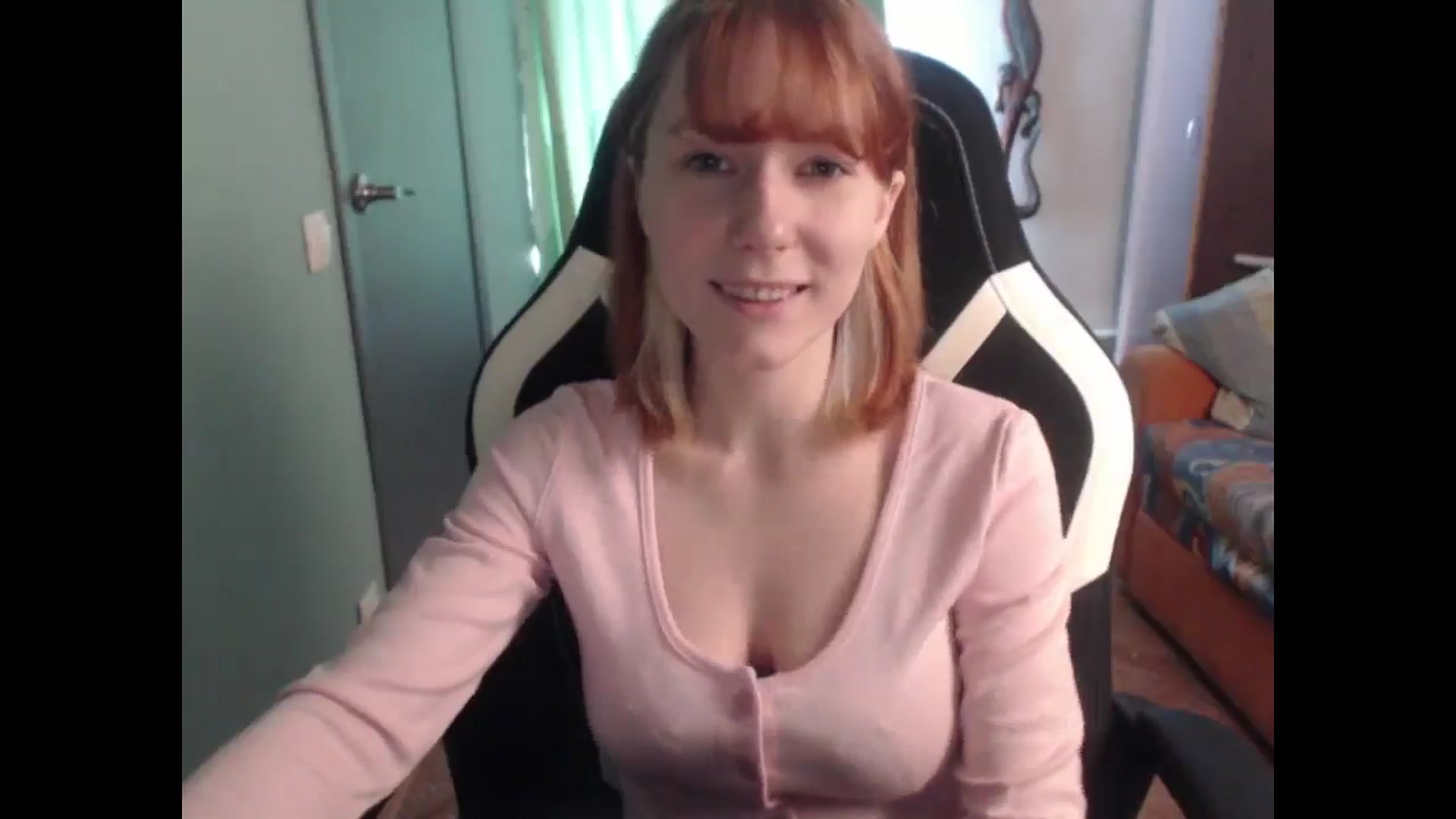 Gallery image thumbnail from NikiFoks18's myfreecams stream on, 03/11/2026, 06:58 image 5 of 20