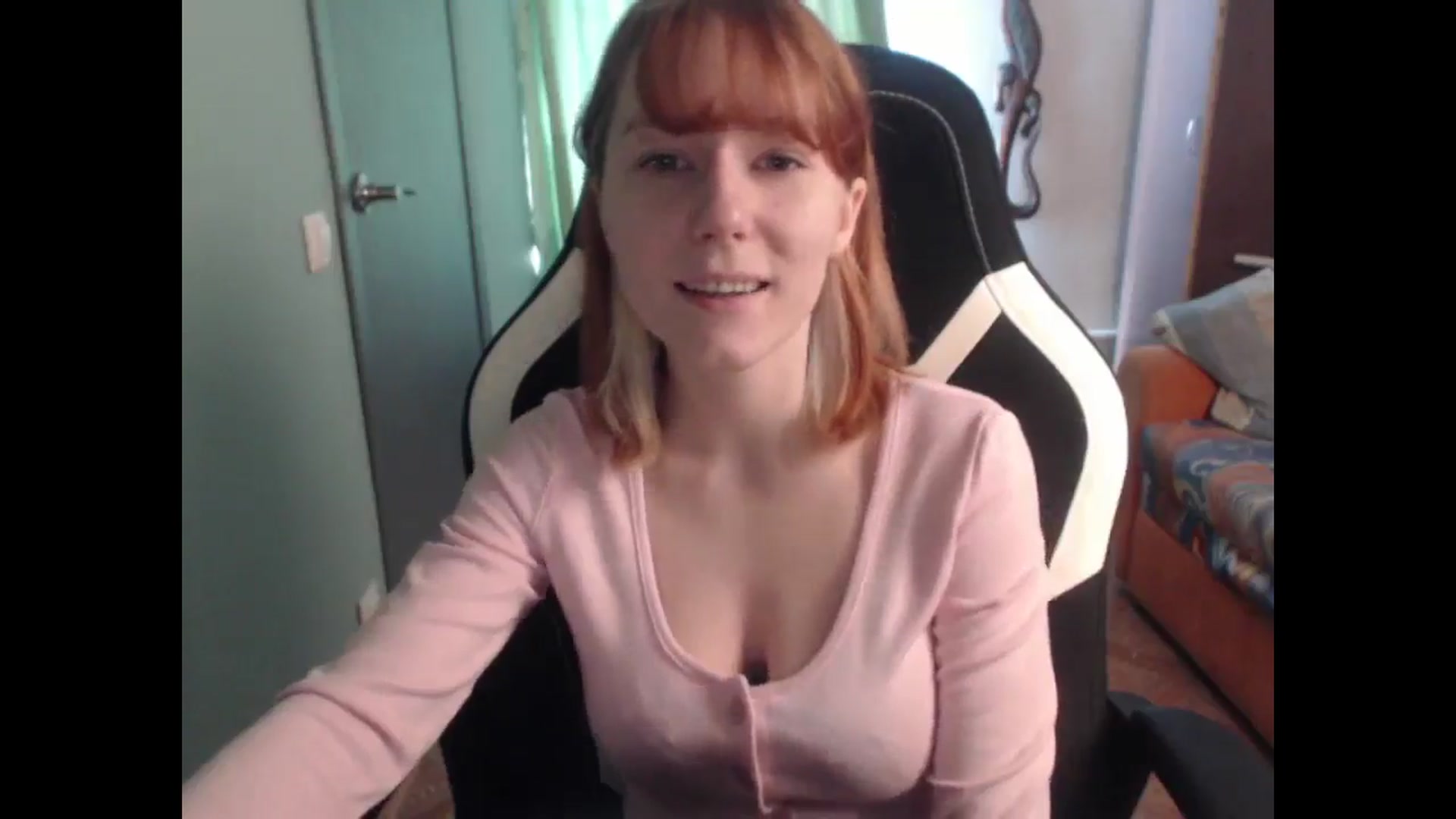 Gallery image thumbnail from NikiFoks18's myfreecams stream on, 03/11/2026, 06:58 image 3 of 20