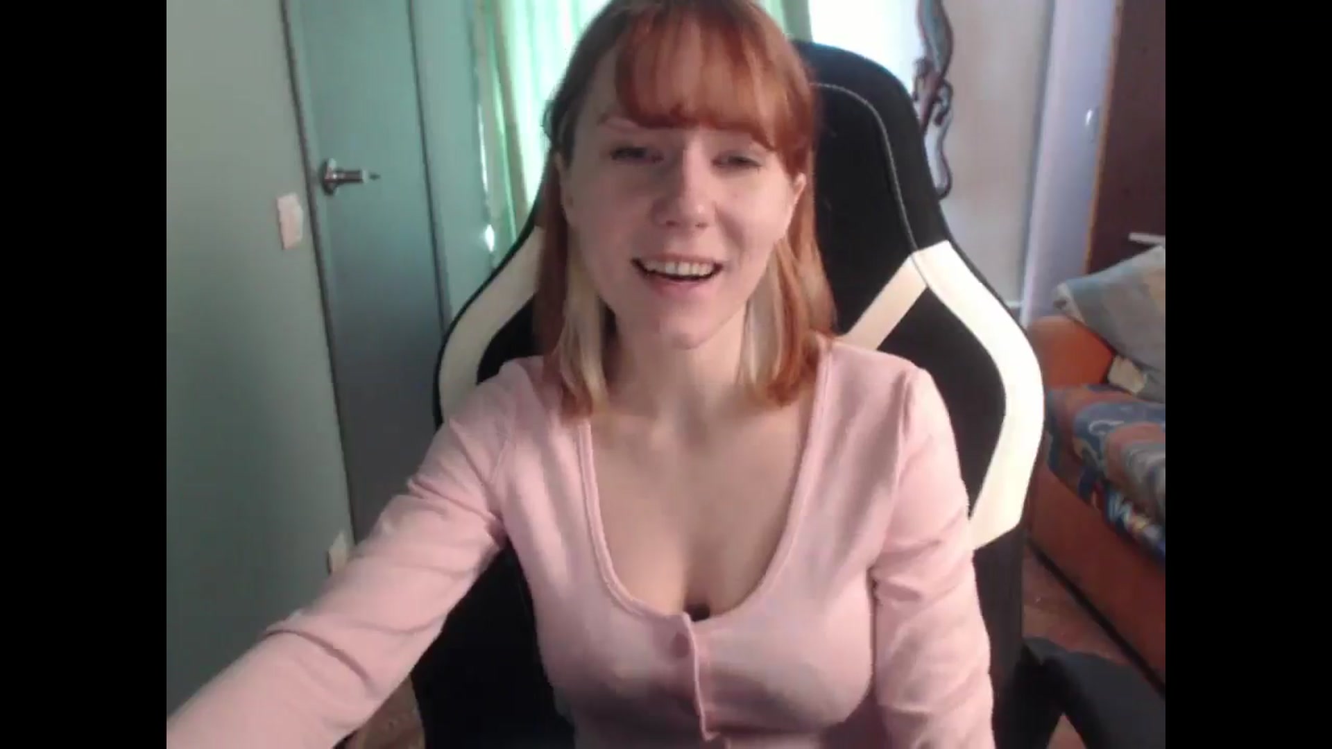 Gallery image thumbnail from NikiFoks18's myfreecams stream on, 03/11/2026, 06:58 image 7 of 20