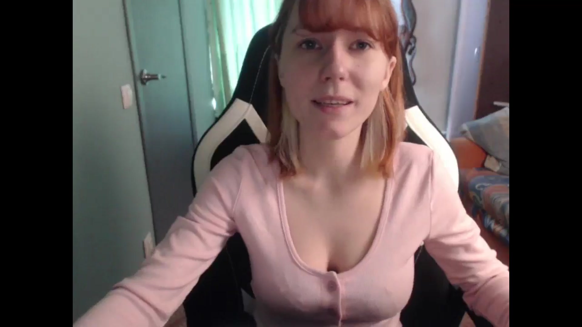 Gallery image thumbnail from NikiFoks18's myfreecams stream on, 03/11/2026, 06:58 image 11 of 20