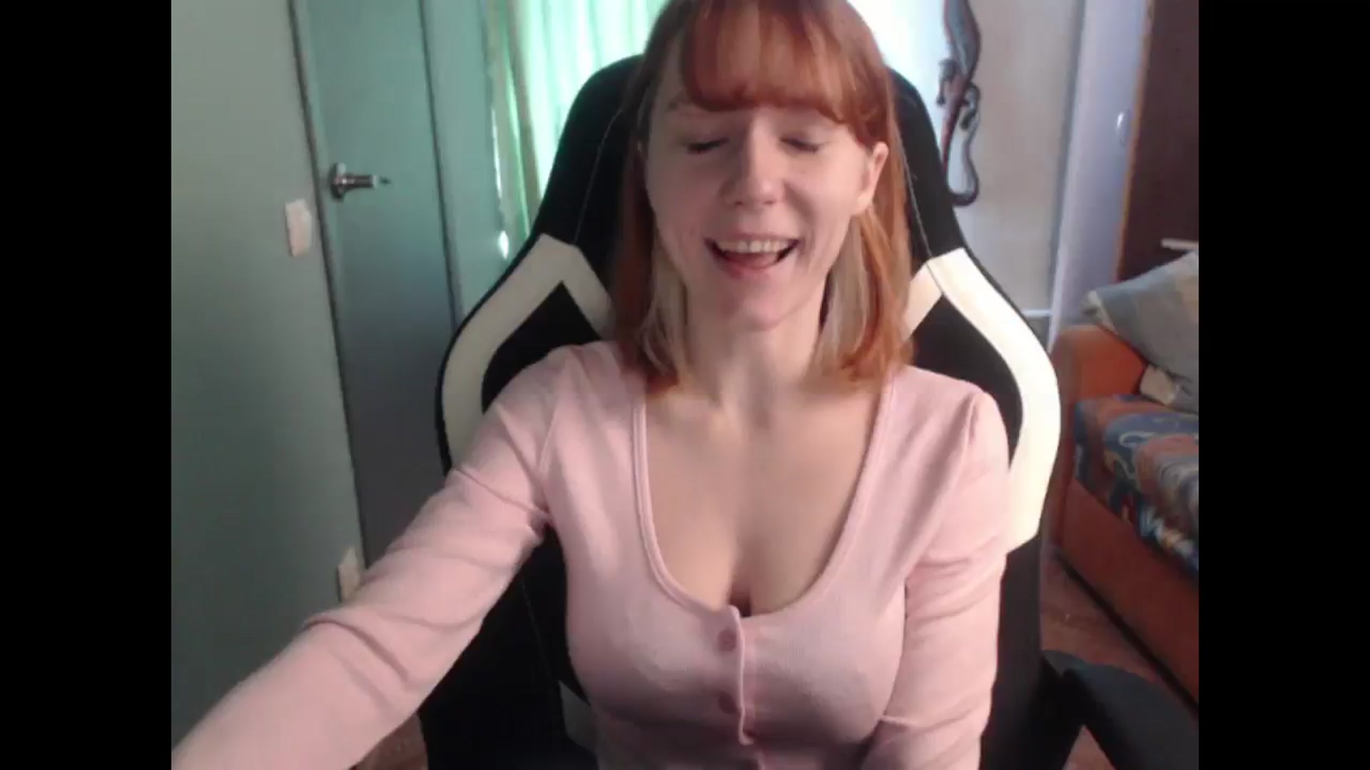 Gallery image thumbnail from NikiFoks18's myfreecams stream on, 03/11/2026, 06:58 image 1 of 20