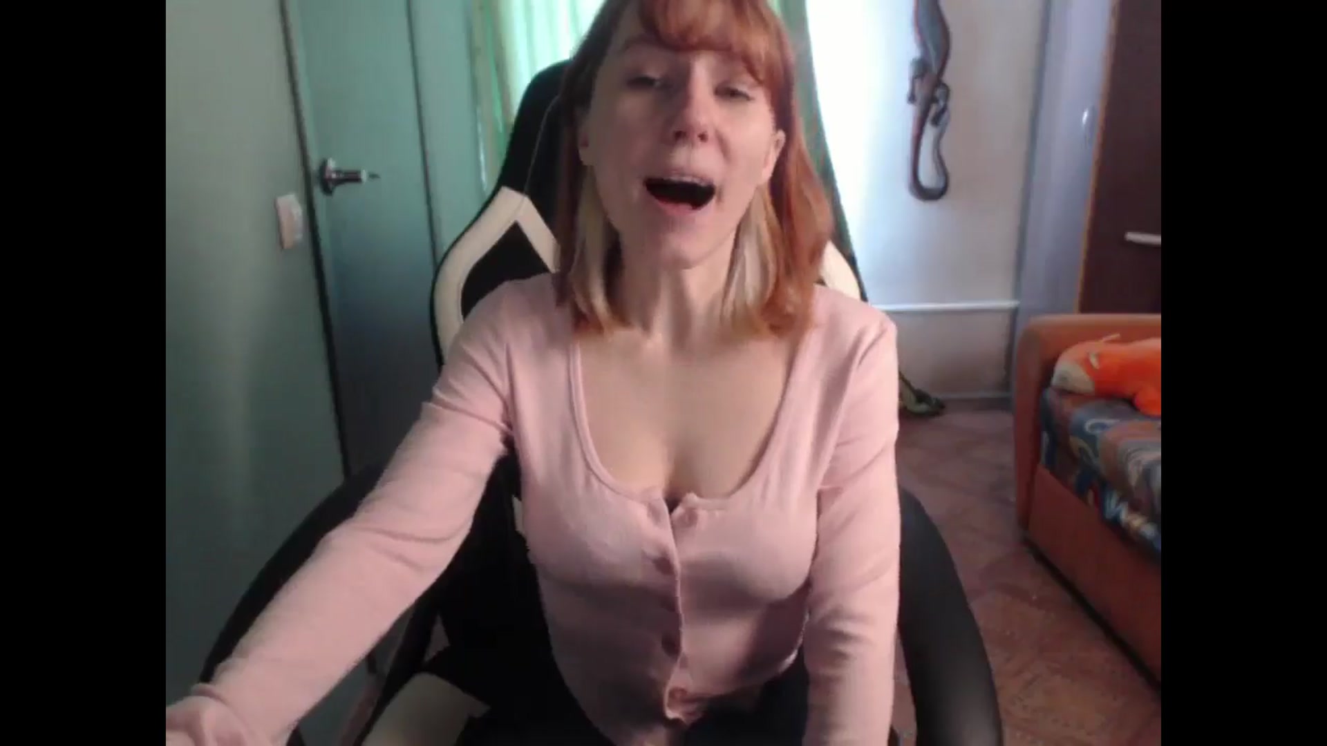 Gallery image thumbnail from NikiFoks18's myfreecams stream on, 03/11/2026, 07:36 image 11 of 20