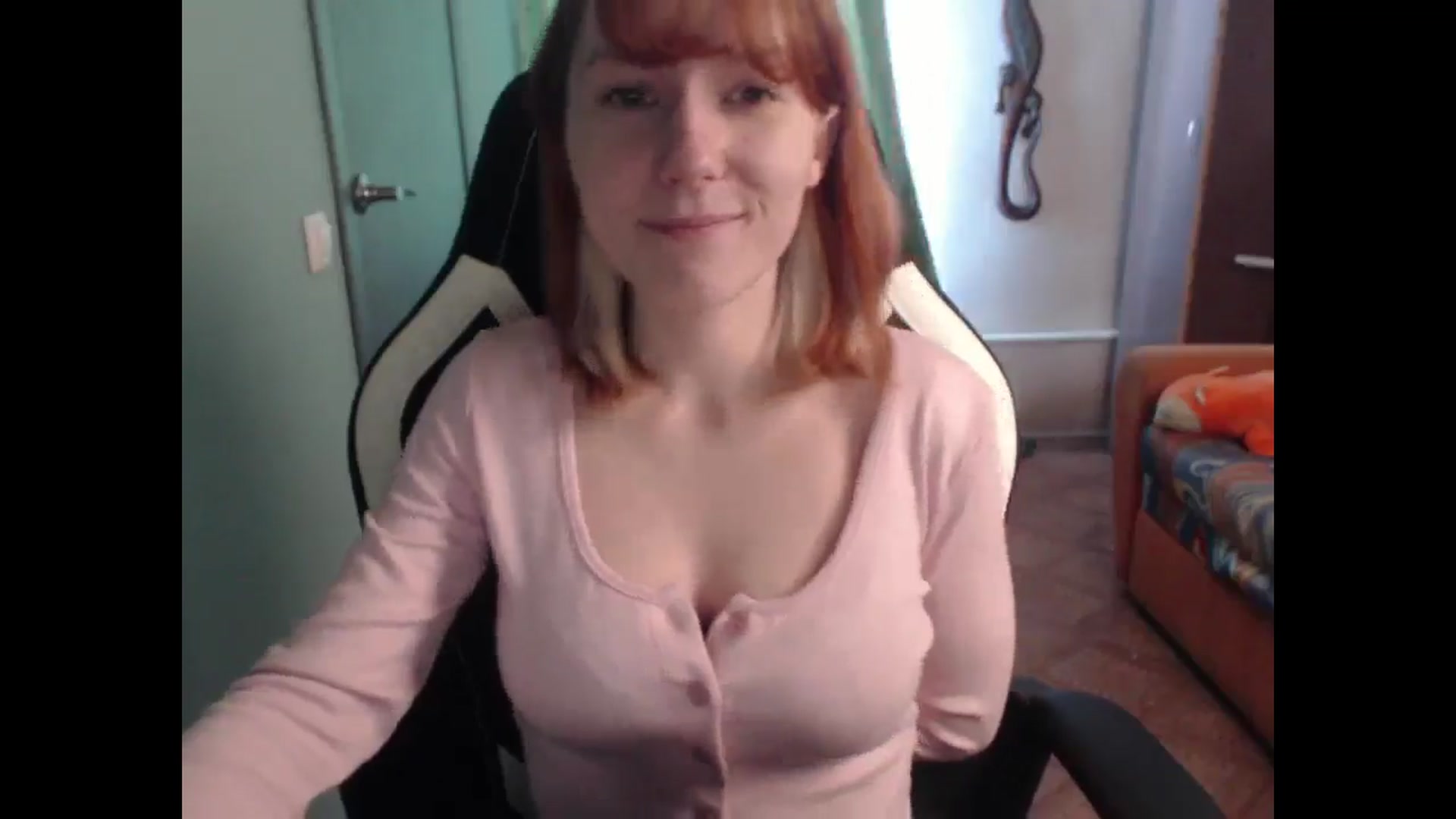 Gallery image thumbnail from NikiFoks18's myfreecams stream on, 03/11/2026, 07:36 image 12 of 20