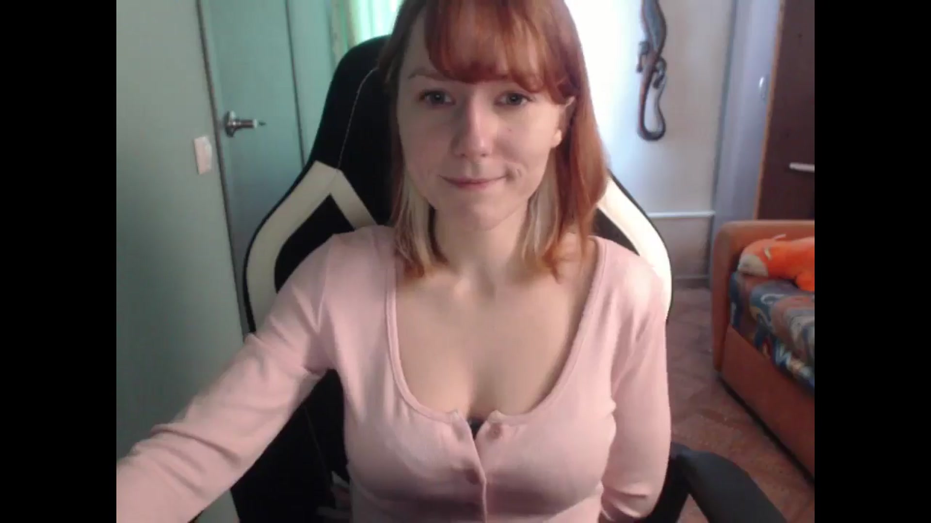 Gallery image thumbnail from NikiFoks18's myfreecams stream on, 03/11/2026, 07:36 image 20 of 20