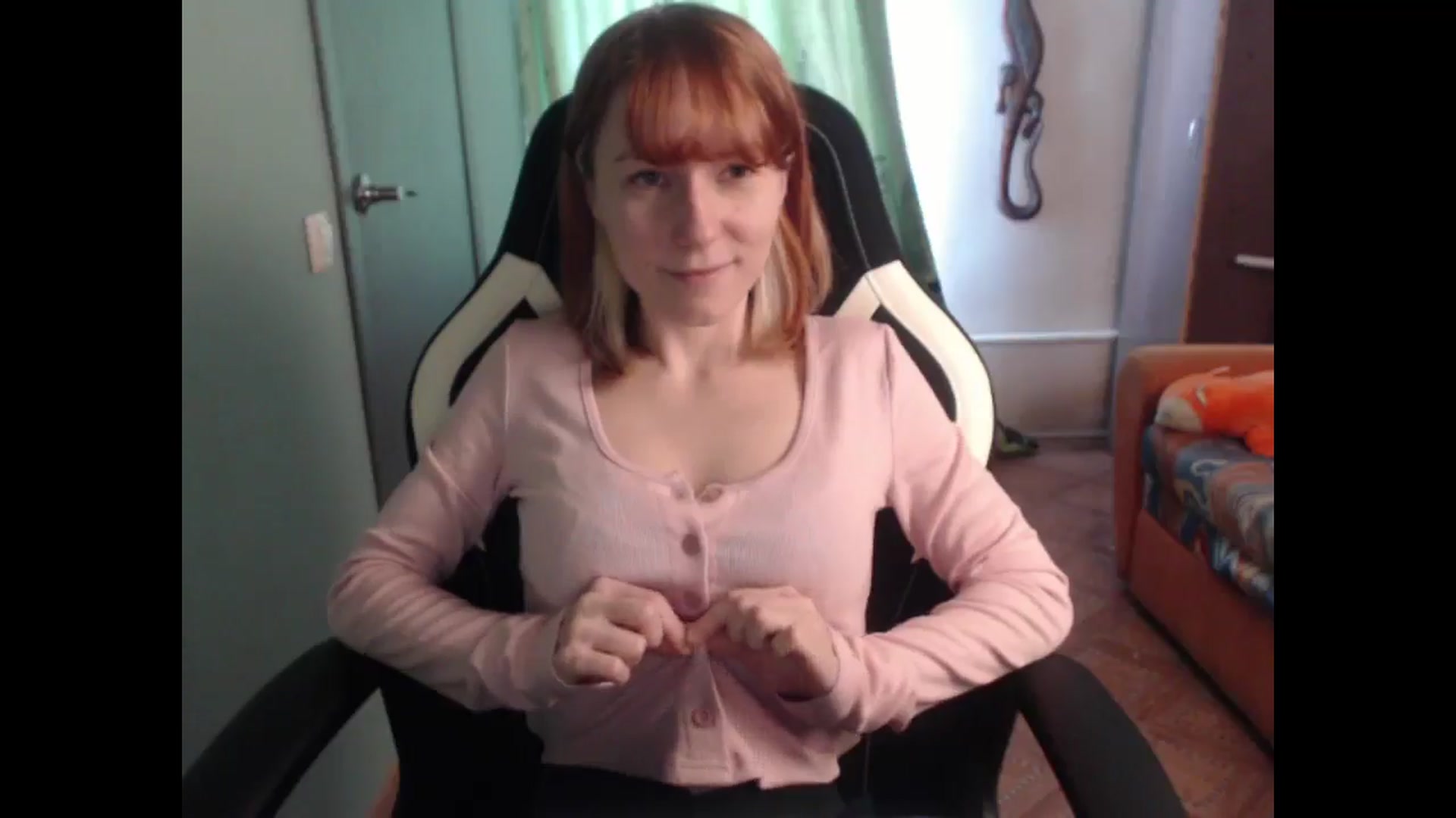 Gallery image thumbnail from NikiFoks18's myfreecams stream on, 03/11/2026, 07:36 image 5 of 20