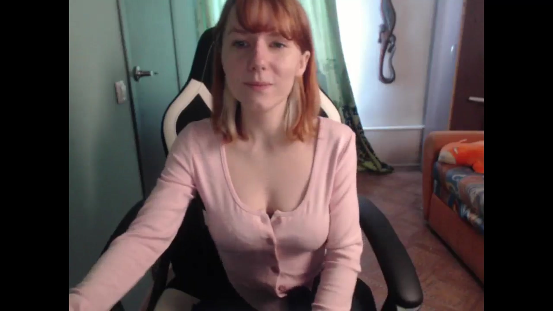 Gallery image thumbnail from NikiFoks18's myfreecams stream on, 03/11/2026, 07:36 image 9 of 20