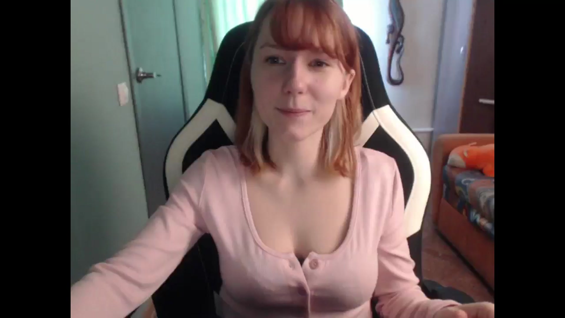 Gallery image thumbnail from NikiFoks18's myfreecams stream on, 03/11/2026, 08:34 image 9 of 20