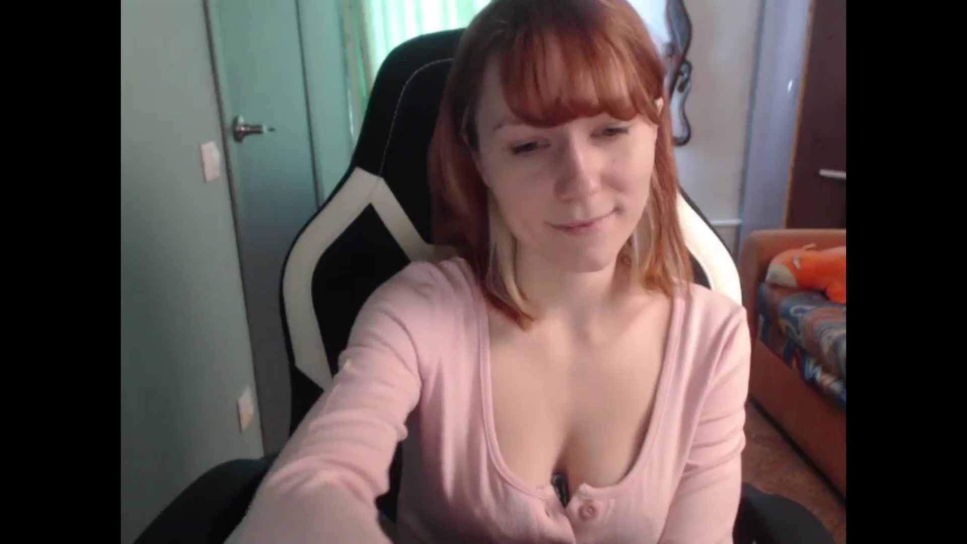 Gallery image thumbnail from NikiFoks18's myfreecams stream on, 03/11/2026, 08:34 image 11 of 20