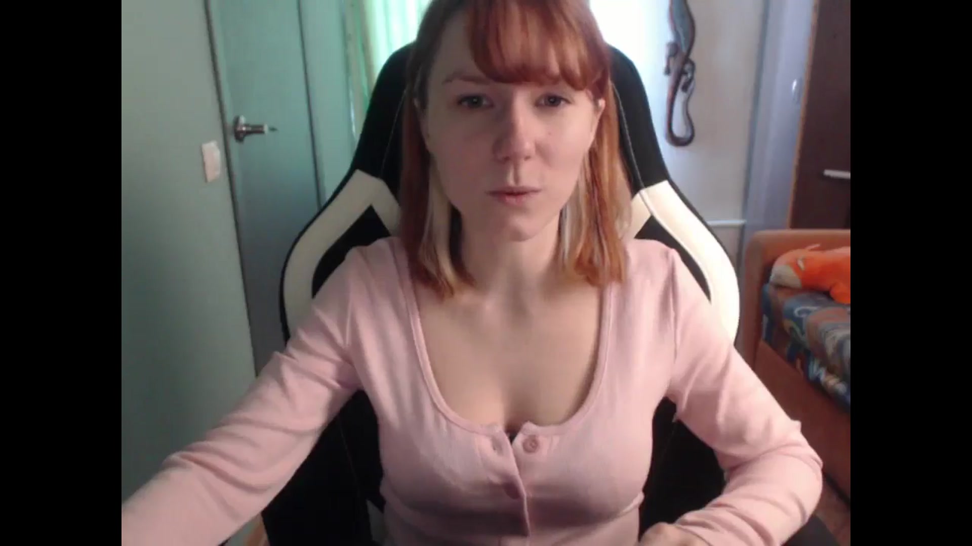 Gallery image thumbnail from NikiFoks18's myfreecams stream on, 03/11/2026, 08:34 image 2 of 20