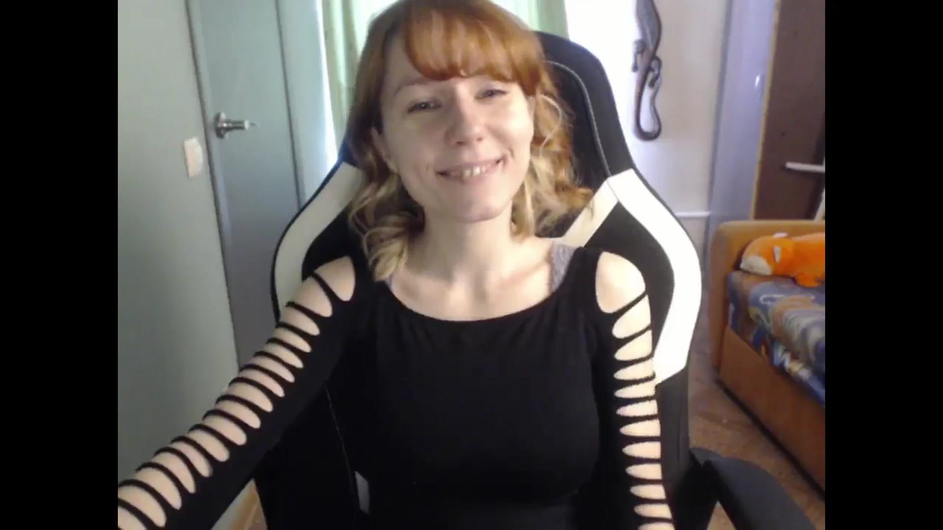 Gallery image thumbnail from NikiFoks18's myfreecams stream on, 03/12/2026, 07:22 image 17 of 20