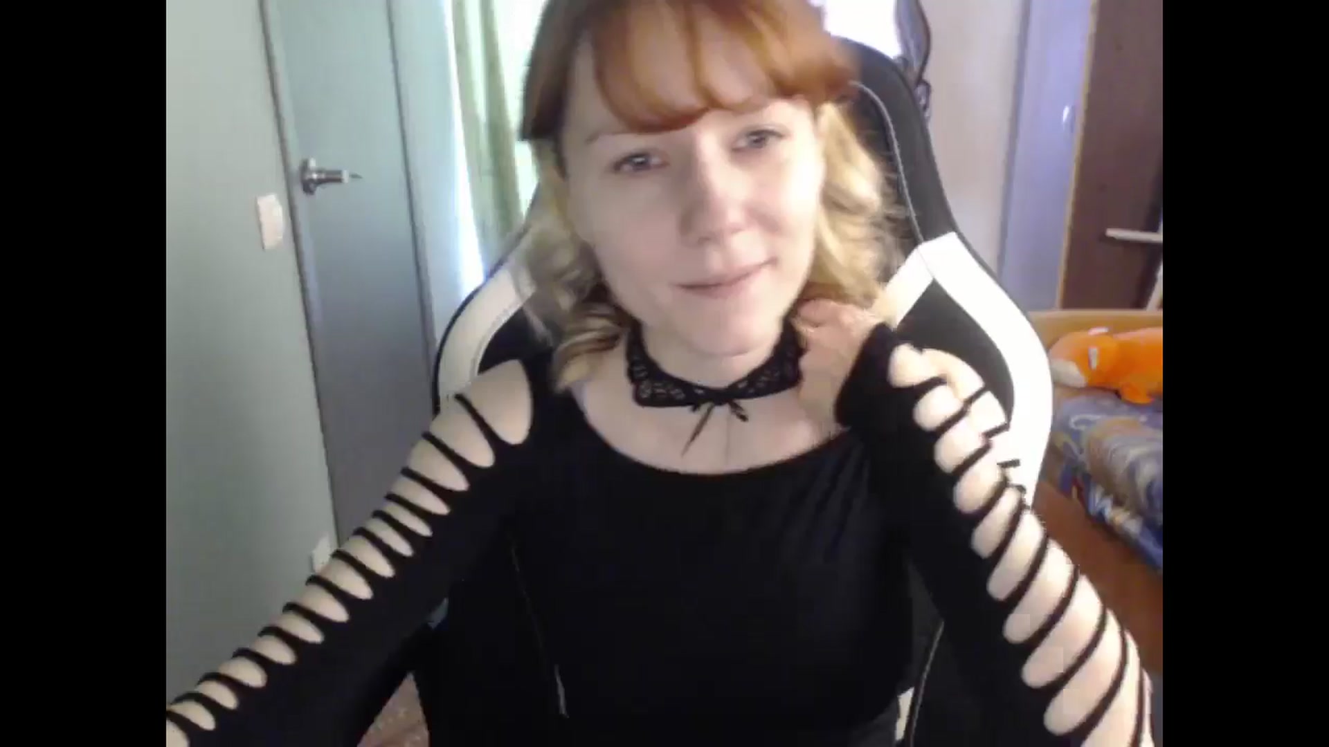 Gallery image thumbnail from NikiFoks18's myfreecams stream on, 03/12/2026, 09:13 image 18 of 20