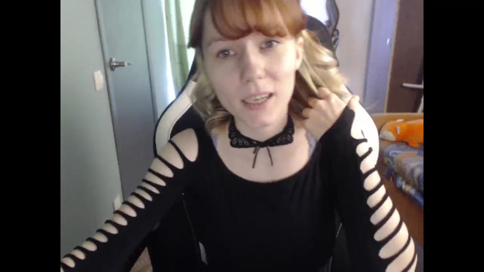 Gallery image thumbnail from NikiFoks18's myfreecams stream on, 03/12/2026, 09:13 image 2 of 20