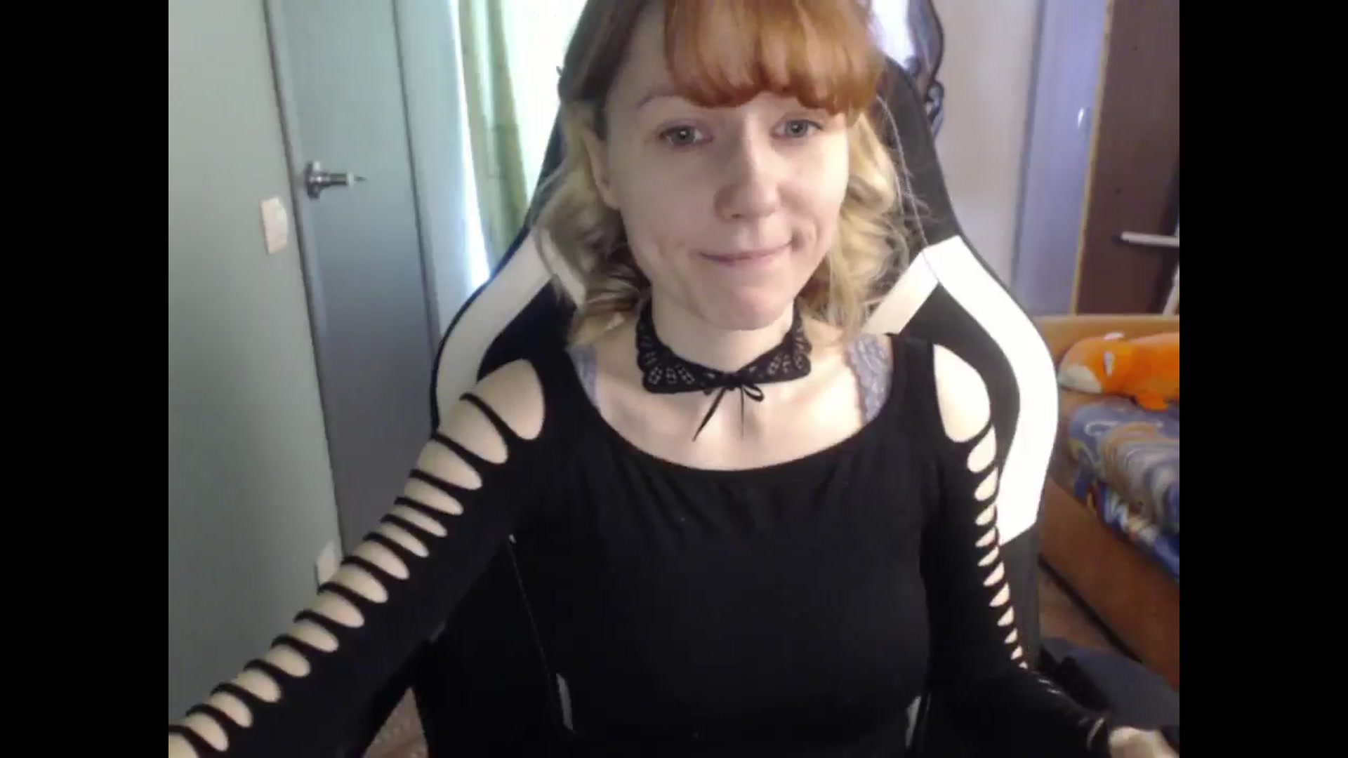 Gallery image thumbnail from NikiFoks18's myfreecams stream on, 03/12/2026, 09:13 image 16 of 20