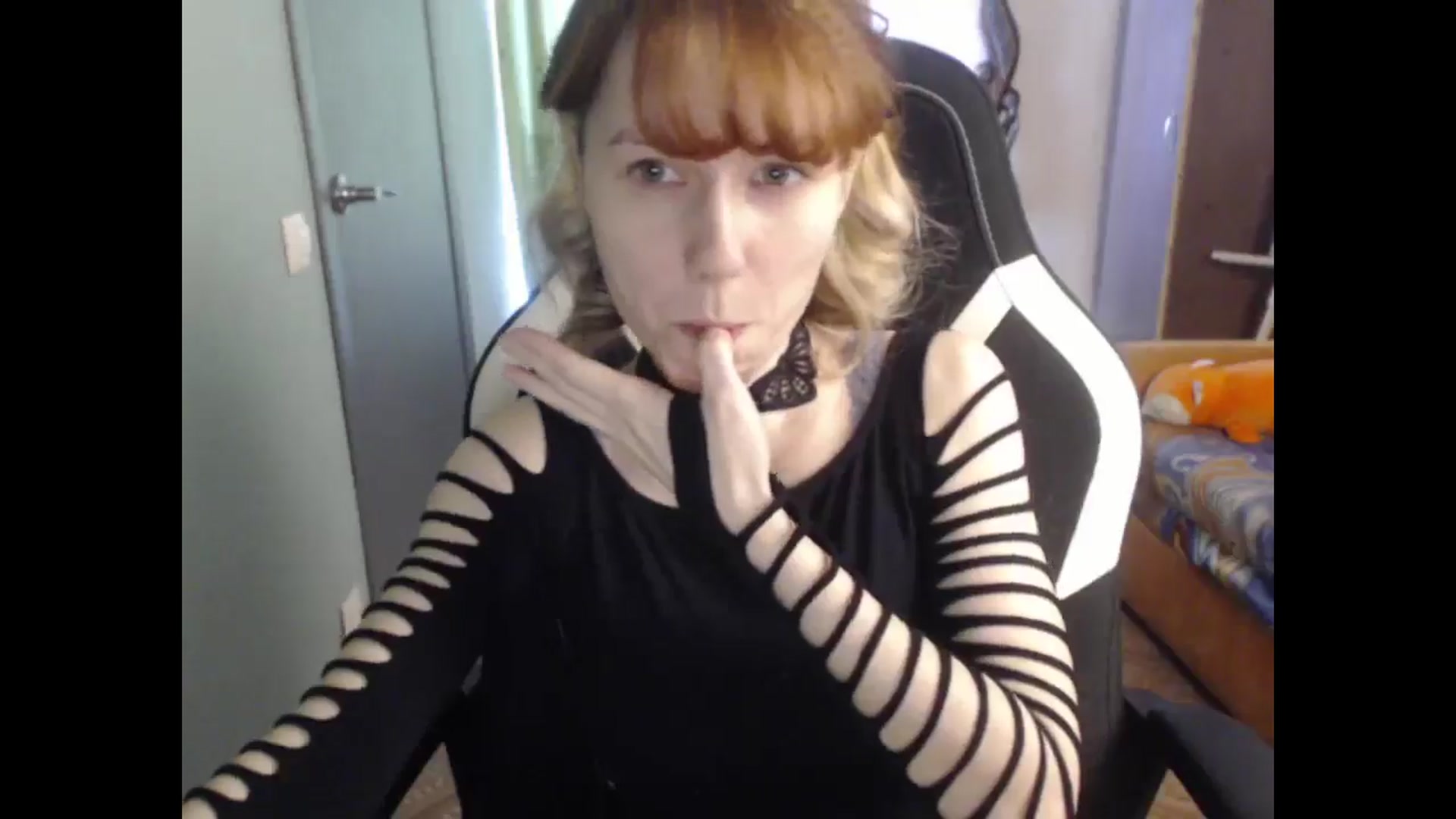 Gallery image thumbnail from NikiFoks18's myfreecams stream on, 03/12/2026, 09:13 image 12 of 20