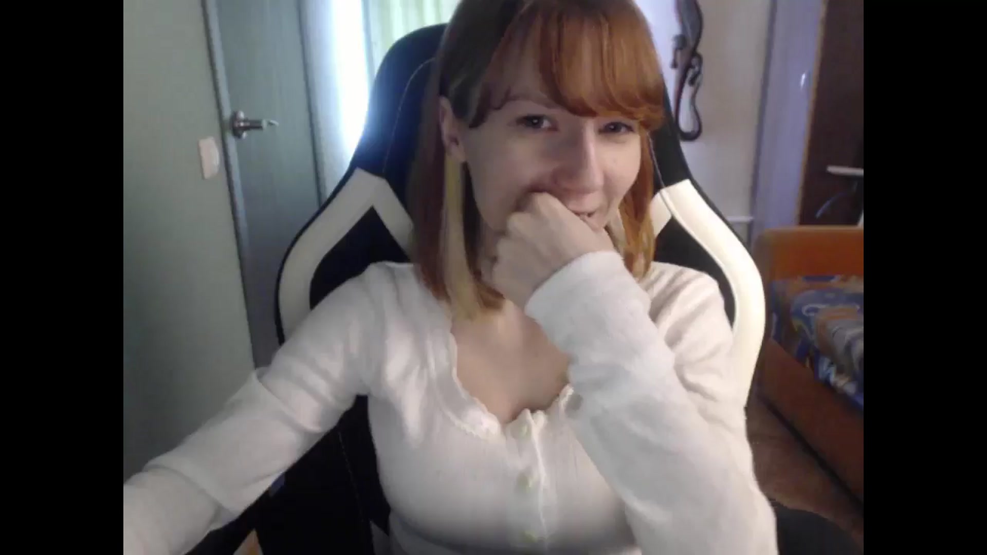 Gallery image thumbnail from NikiFoks18's myfreecams stream on, 03/26/2026, 08:01 image 10 of 20