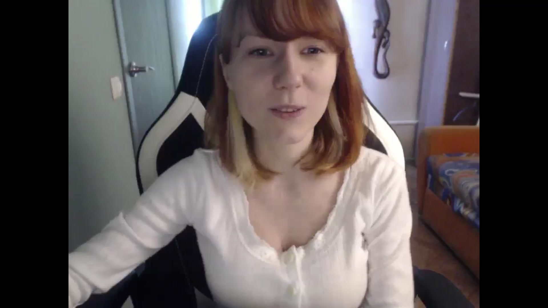 Gallery image thumbnail from NikiFoks18's myfreecams stream on, 03/26/2026, 08:01 image 17 of 20