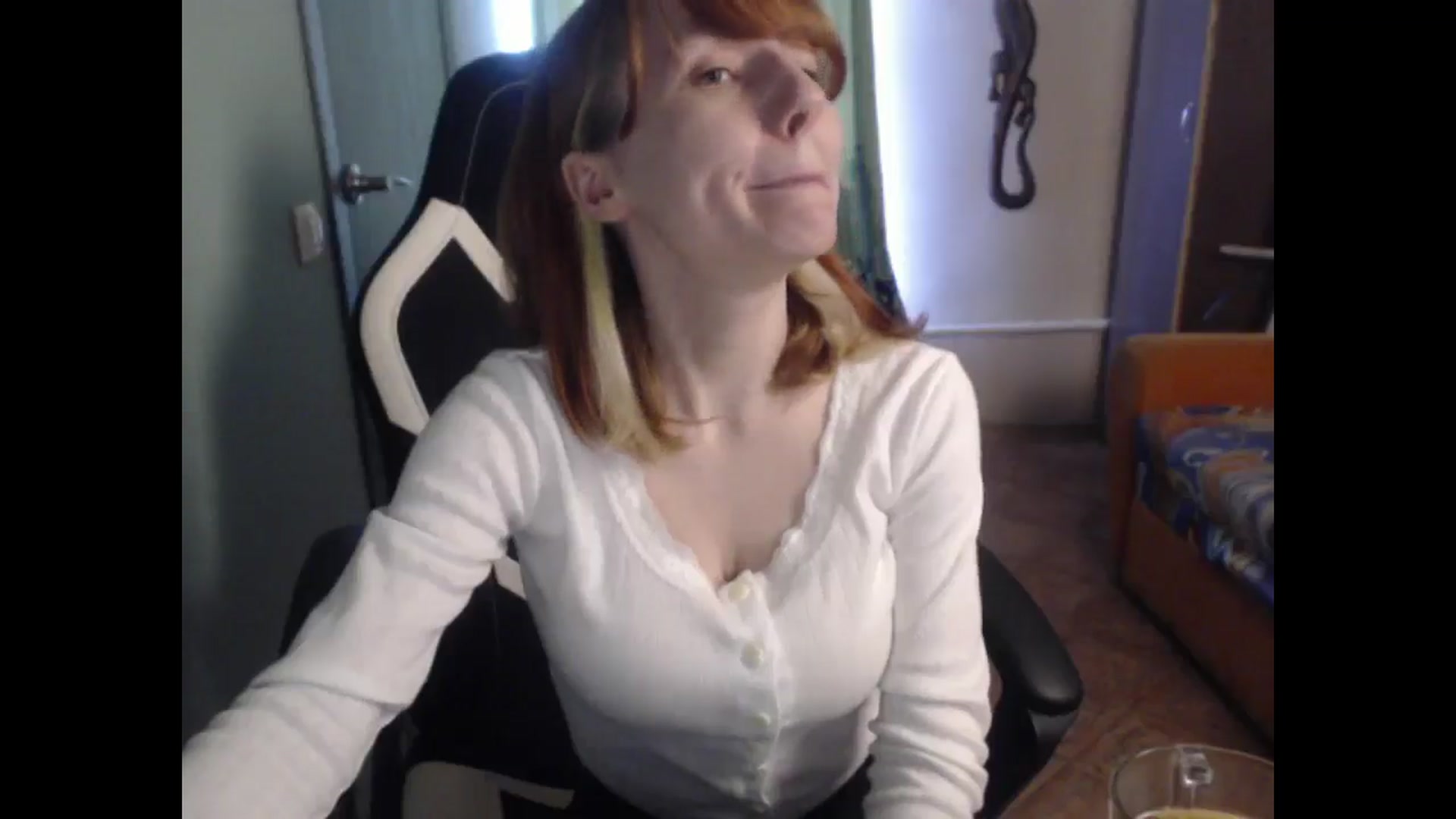 Gallery image thumbnail from NikiFoks18's myfreecams stream on, 03/26/2026, 10:11 image 16 of 20
