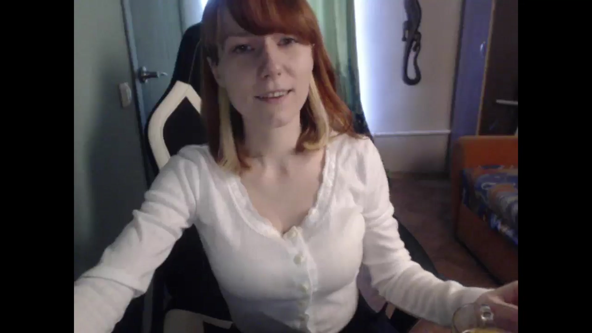 Gallery image thumbnail from NikiFoks18's myfreecams stream on, 03/26/2026, 10:11 image 17 of 20