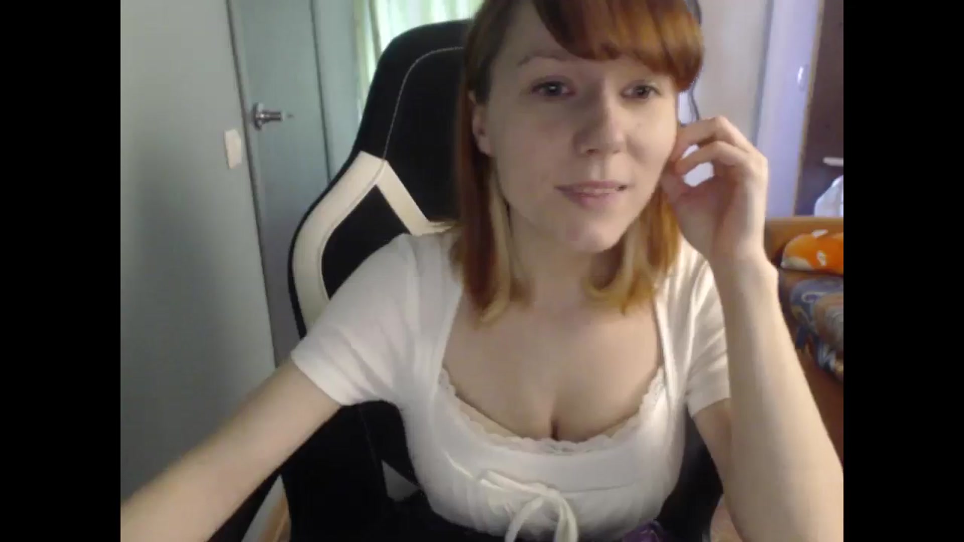 Gallery image thumbnail from NikiFoks18's myfreecams stream on, 03/27/2026, 06:36 image 19 of 20