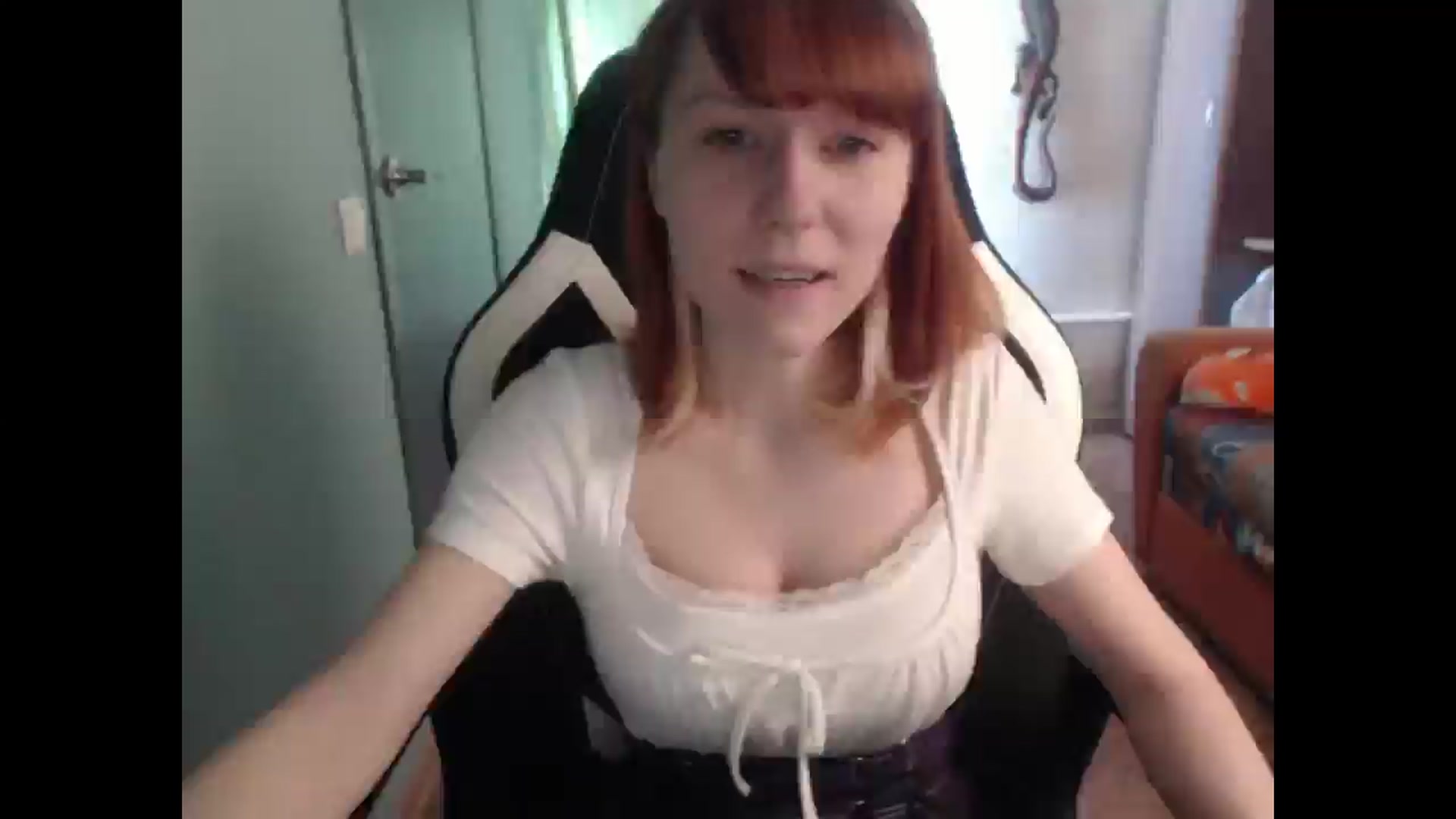Gallery image thumbnail from NikiFoks18's myfreecams stream on, 03/27/2026, 06:36 image 3 of 20