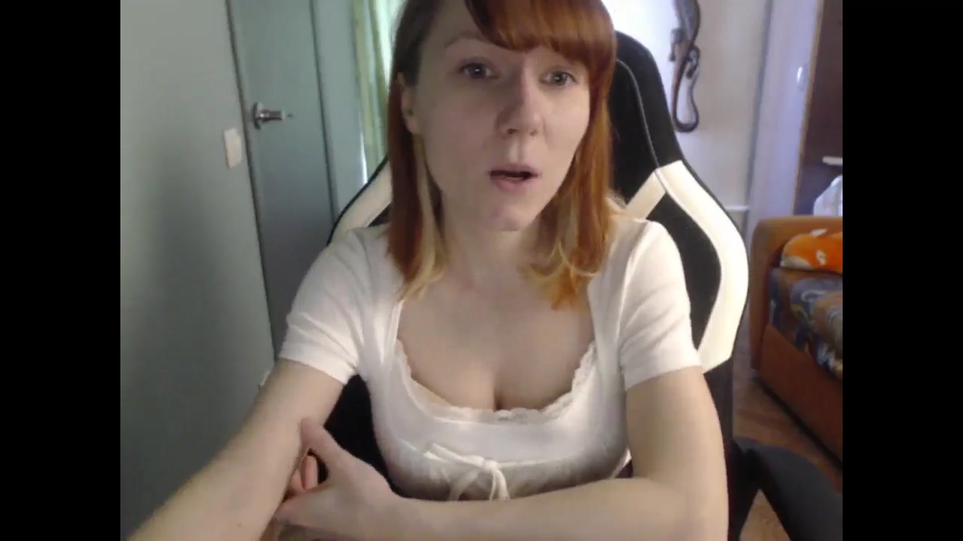 Gallery image thumbnail from NikiFoks18's myfreecams stream on, 03/27/2026, 07:20 image 11 of 20