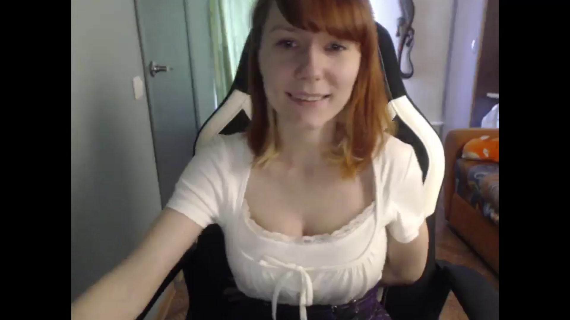 Gallery image thumbnail from NikiFoks18's myfreecams stream on, 03/27/2026, 07:20 image 14 of 20