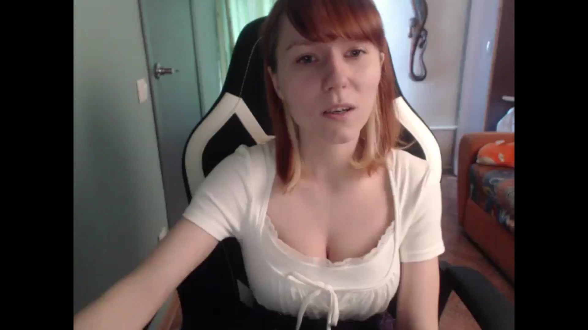 Gallery image thumbnail from NikiFoks18's myfreecams stream on, 03/27/2026, 07:20 image 5 of 20