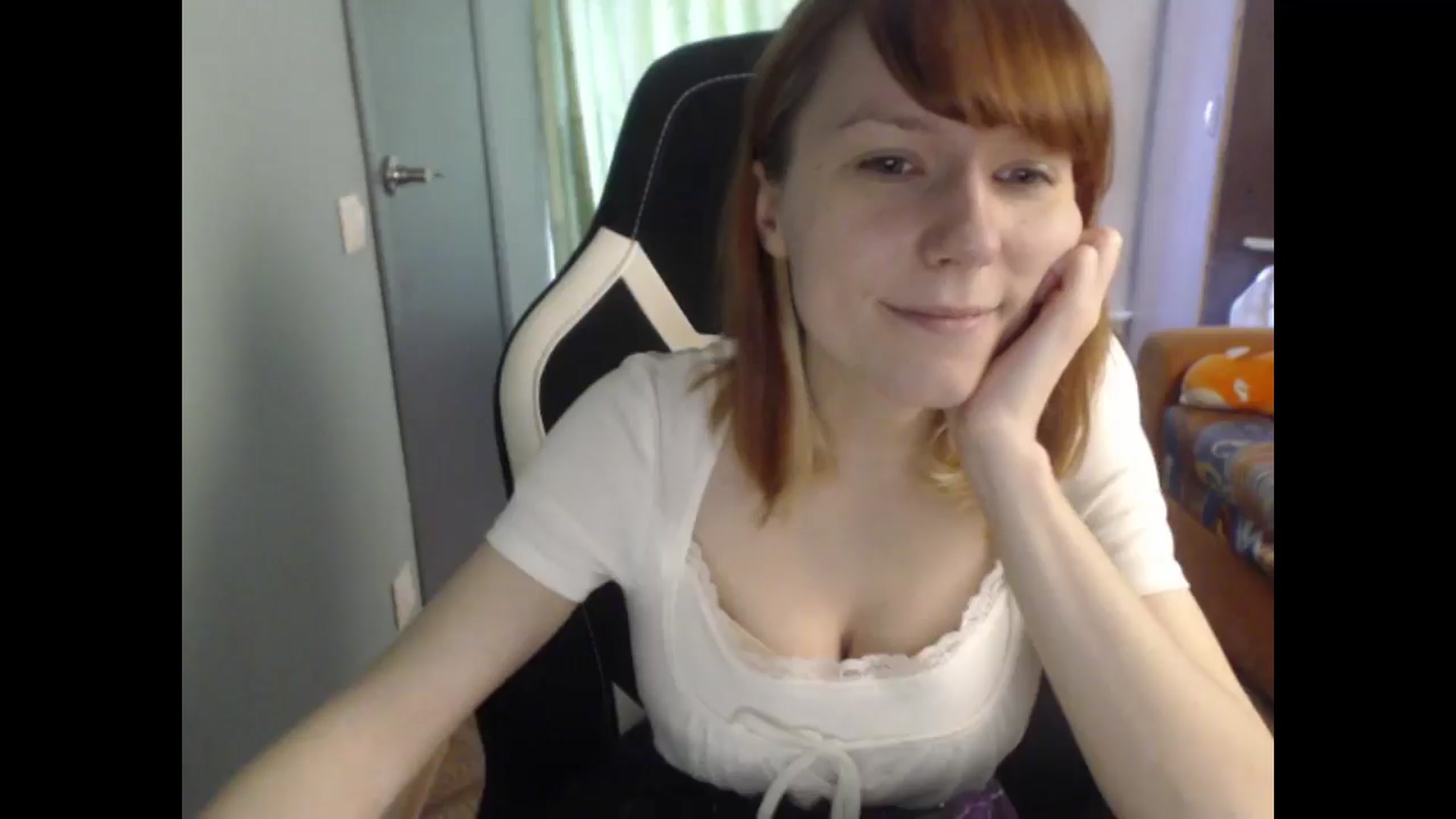 Gallery image thumbnail from NikiFoks18's myfreecams stream on, 03/27/2026, 07:20 image 13 of 20