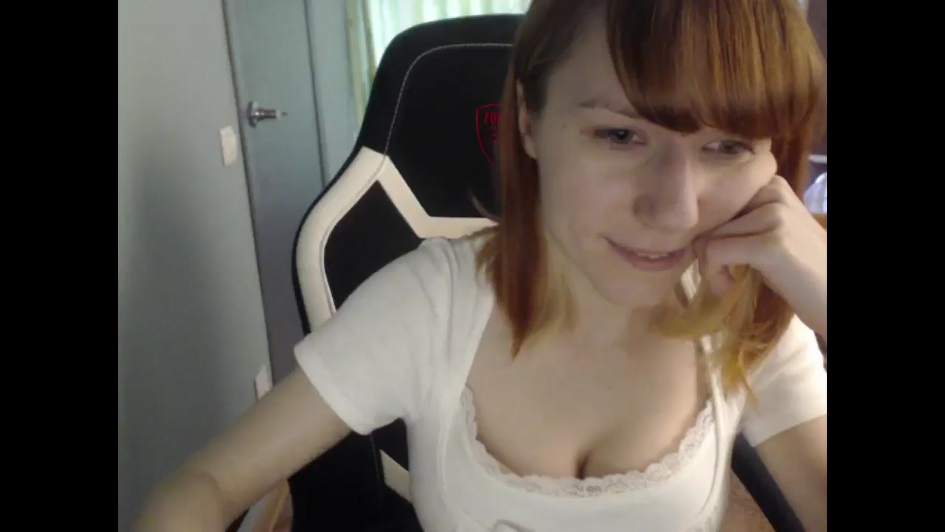 Gallery image thumbnail from NikiFoks18's myfreecams stream on, 03/27/2026, 07:20 image 16 of 20