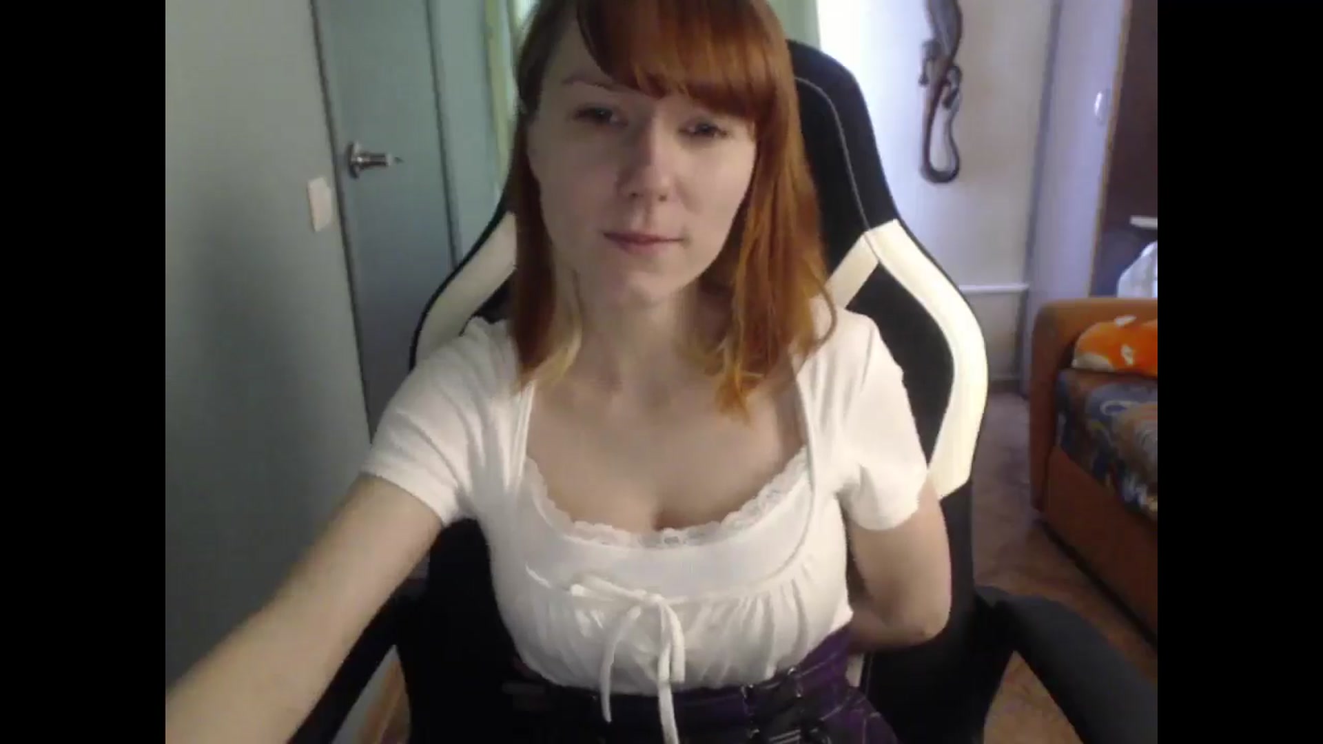 Gallery image thumbnail from NikiFoks18's myfreecams stream on, 03/27/2026, 07:20 image 15 of 20