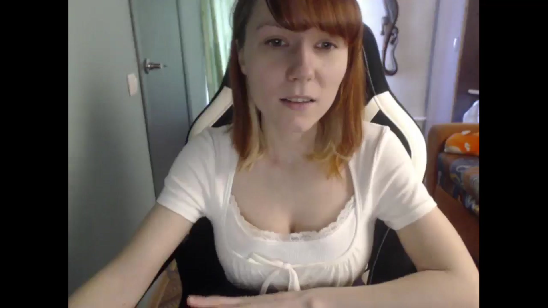 Gallery image thumbnail from NikiFoks18's myfreecams stream on, 03/27/2026, 07:20 image 12 of 20