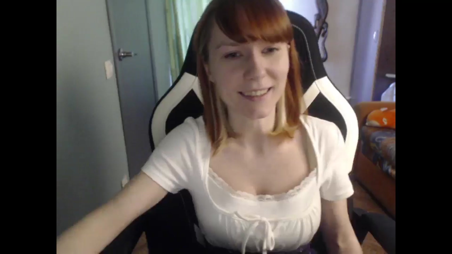 Gallery image thumbnail from NikiFoks18's myfreecams stream on, 03/27/2026, 08:27 image 7 of 20