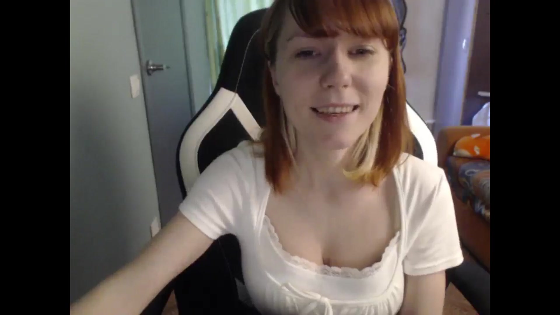 Gallery image thumbnail from NikiFoks18's myfreecams stream on, 03/27/2026, 08:27 image 17 of 20