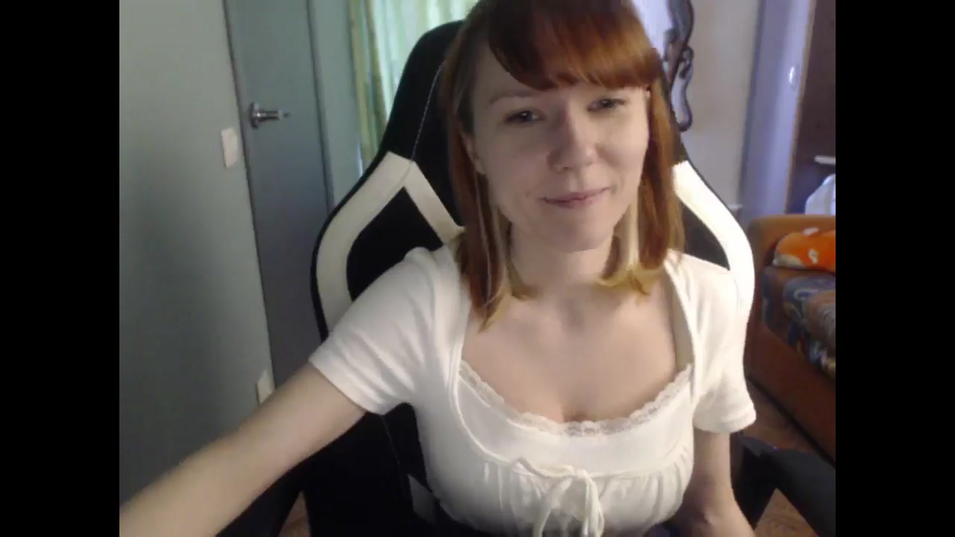 Gallery image thumbnail from NikiFoks18's myfreecams stream on, 03/27/2026, 08:27 image 6 of 20