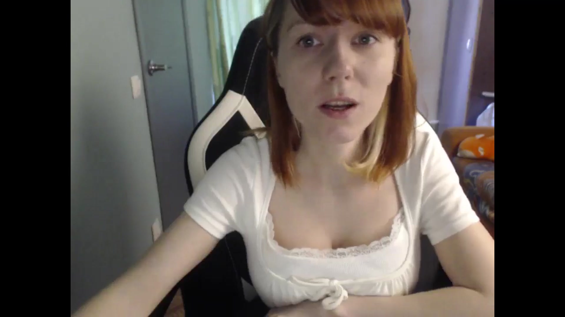 Gallery image thumbnail from NikiFoks18's myfreecams stream on, 03/27/2026, 08:27 image 13 of 20