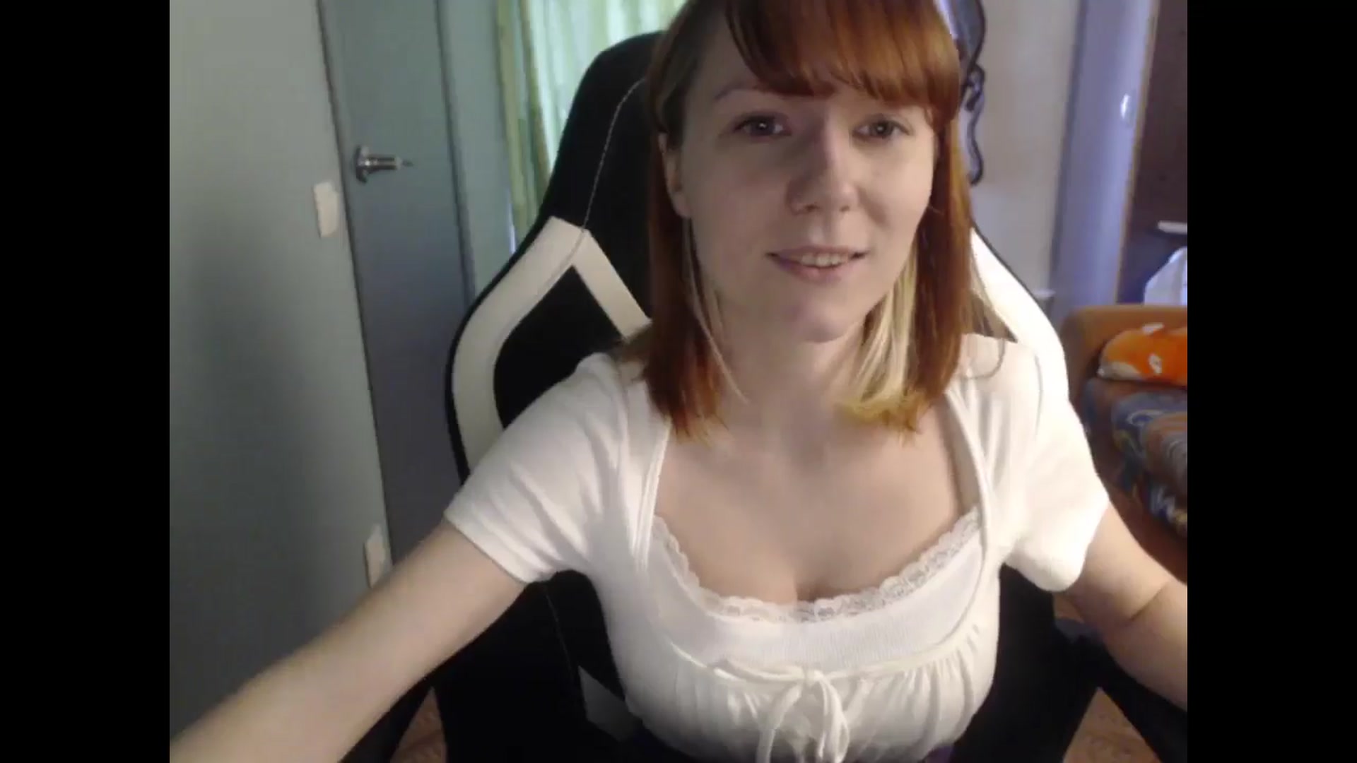 Gallery image thumbnail from NikiFoks18's myfreecams stream on, 03/27/2026, 08:27 image 18 of 20