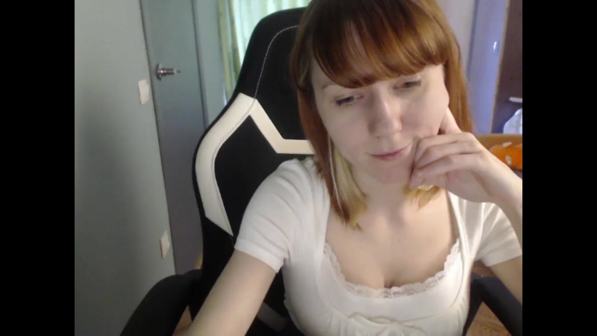 Gallery image thumbnail from NikiFoks18's myfreecams stream on, 03/27/2026, 08:57 image 5 of 20