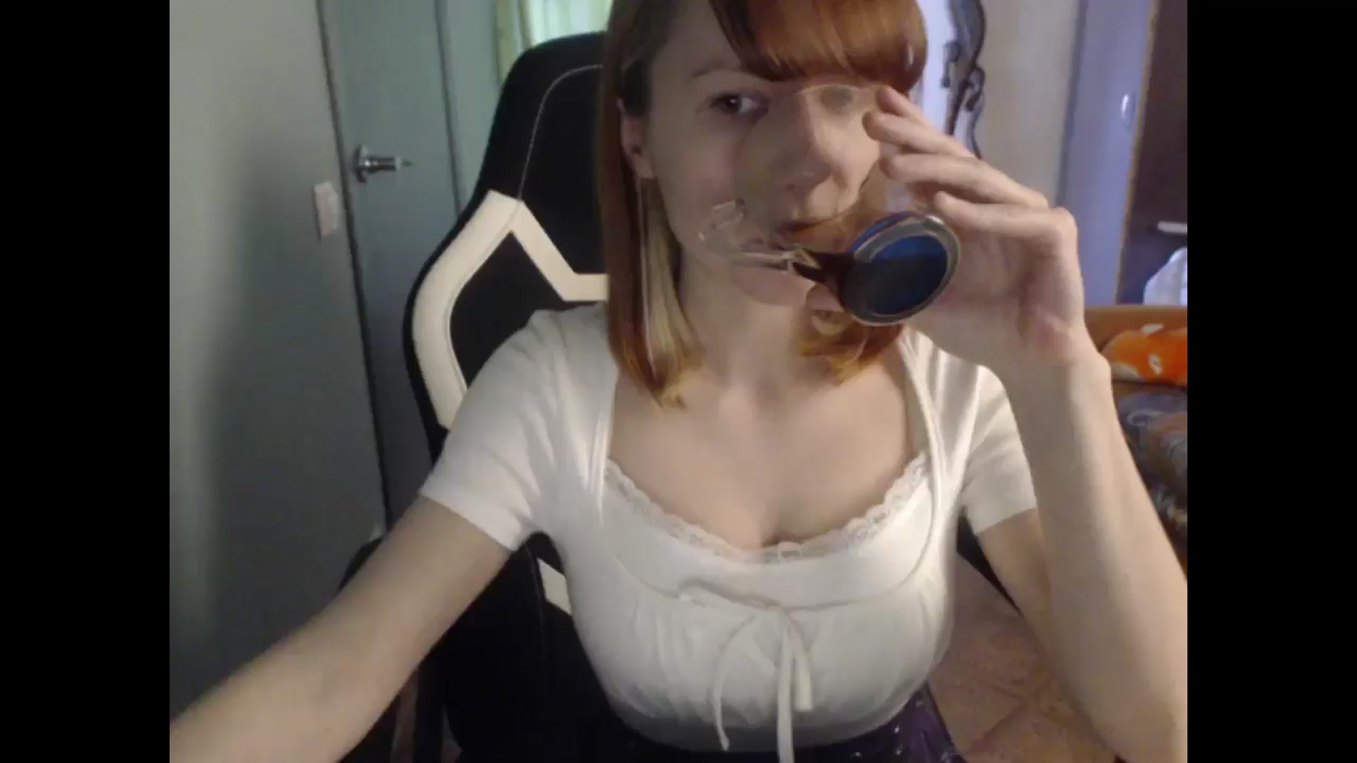 Gallery image thumbnail from NikiFoks18's myfreecams stream on, 03/27/2026, 08:57 image 19 of 20
