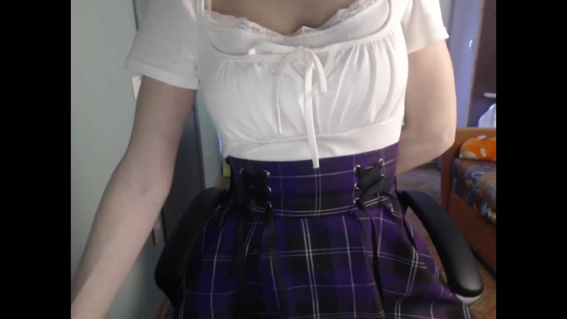 Gallery image thumbnail from NikiFoks18's myfreecams stream on, 03/27/2026, 08:57 image 16 of 20