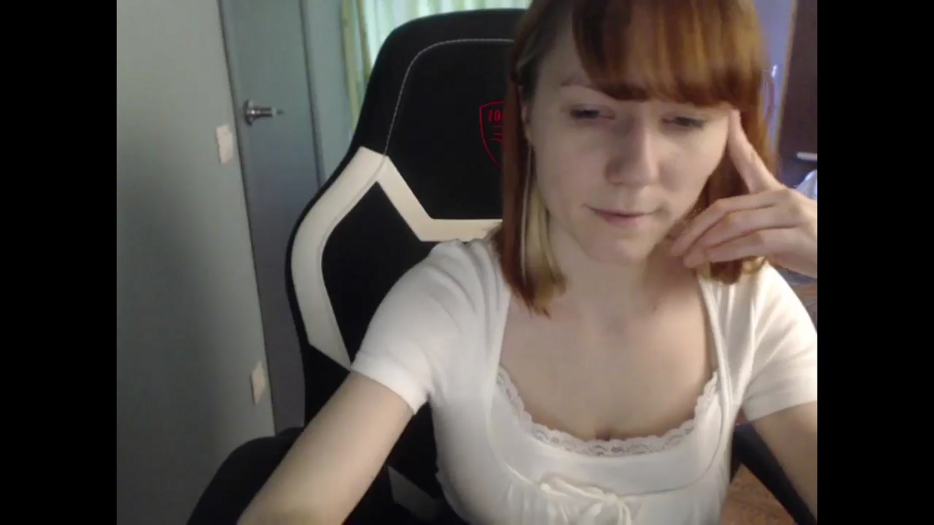 Gallery image thumbnail from NikiFoks18's myfreecams stream on, 03/27/2026, 08:57 image 6 of 20