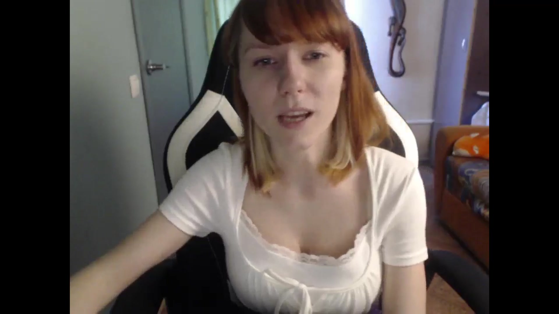 Gallery image thumbnail from NikiFoks18's myfreecams stream on, 03/27/2026, 08:57 image 2 of 20