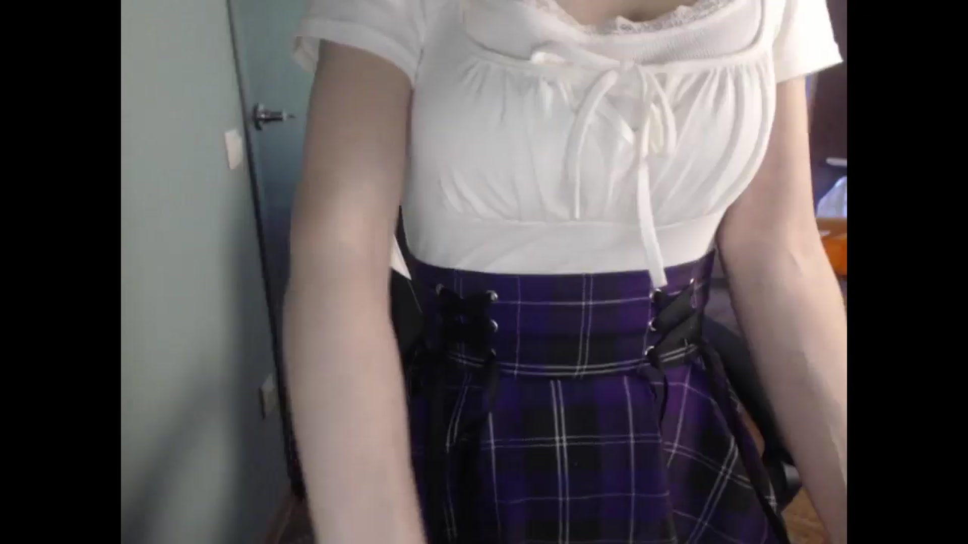 Gallery image thumbnail from NikiFoks18's myfreecams stream on, 03/27/2026, 08:57 image 11 of 20