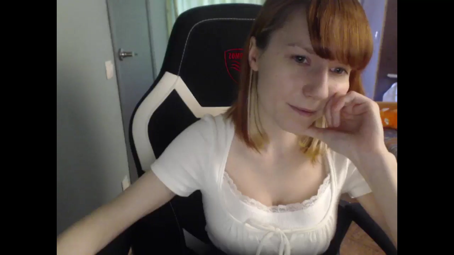 Gallery image thumbnail from NikiFoks18's myfreecams stream on, 03/27/2026, 08:57 image 3 of 20