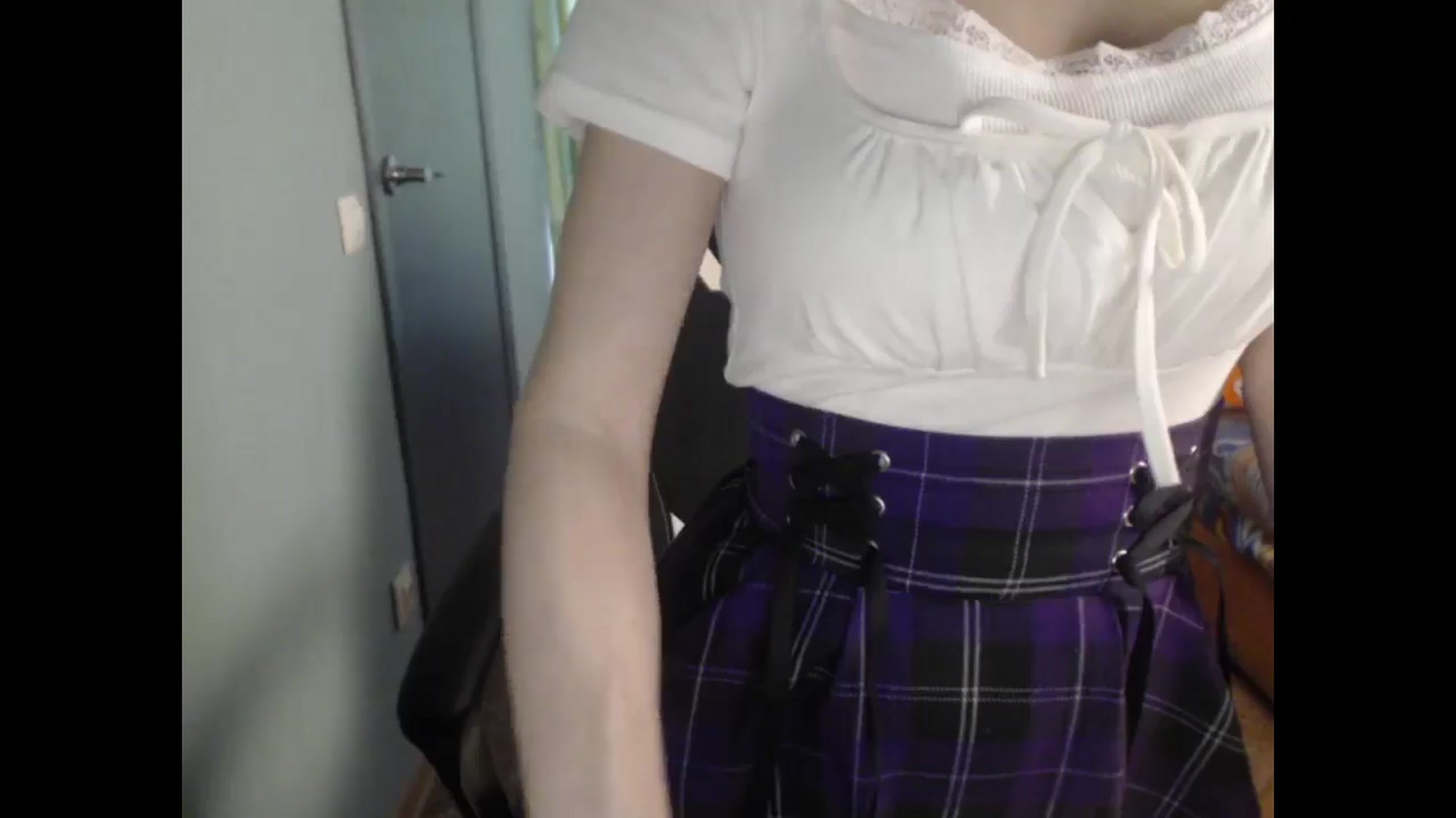 Gallery image thumbnail from NikiFoks18's myfreecams stream on, 03/27/2026, 08:57 image 15 of 20