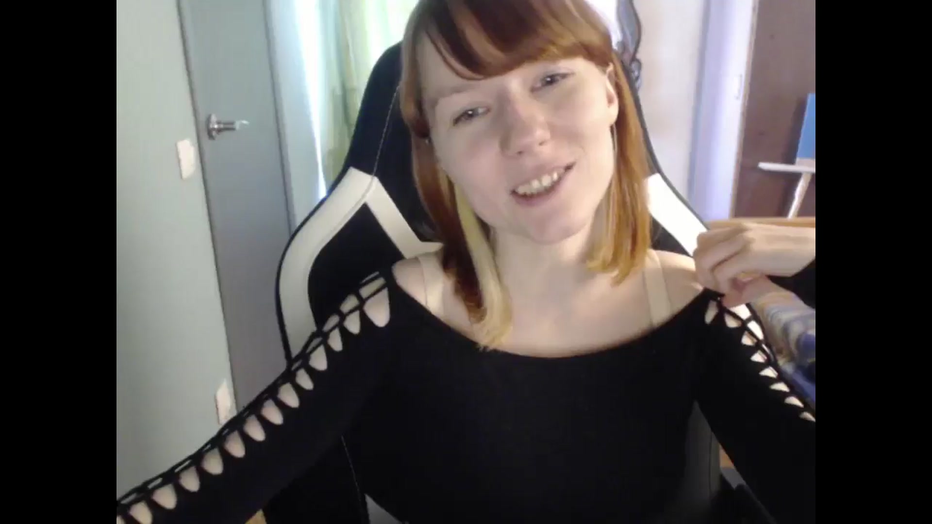 Gallery image thumbnail from NikiFoks18's myfreecams stream on, 03/29/2026, 08:23 image 6 of 20