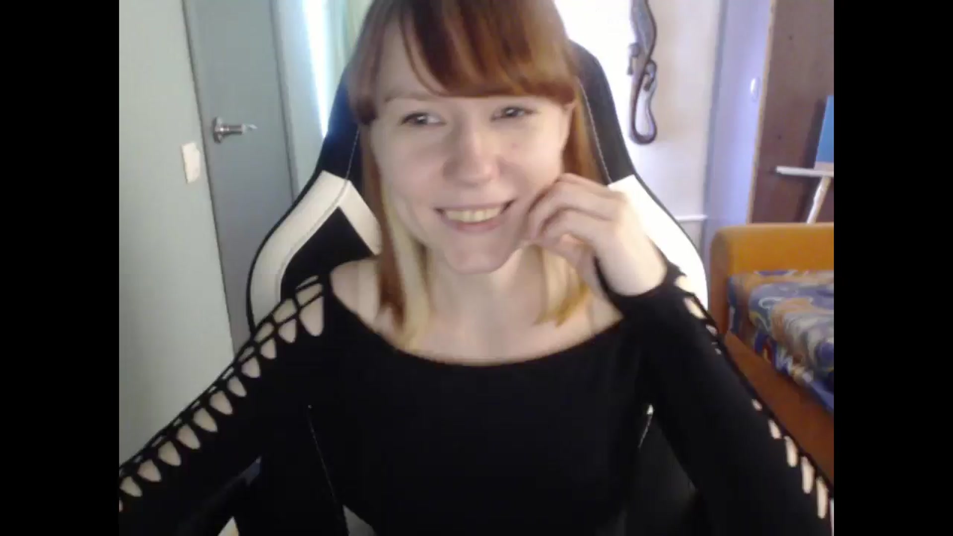 Gallery image thumbnail from NikiFoks18's myfreecams stream on, 03/29/2026, 09:27 image 2 of 20