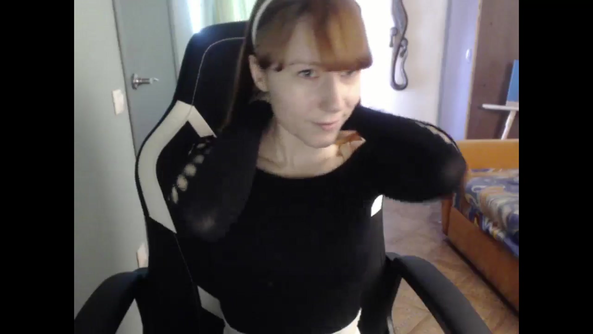 Gallery image thumbnail from NikiFoks18's myfreecams stream on, 03/29/2026, 09:27 image 5 of 20
