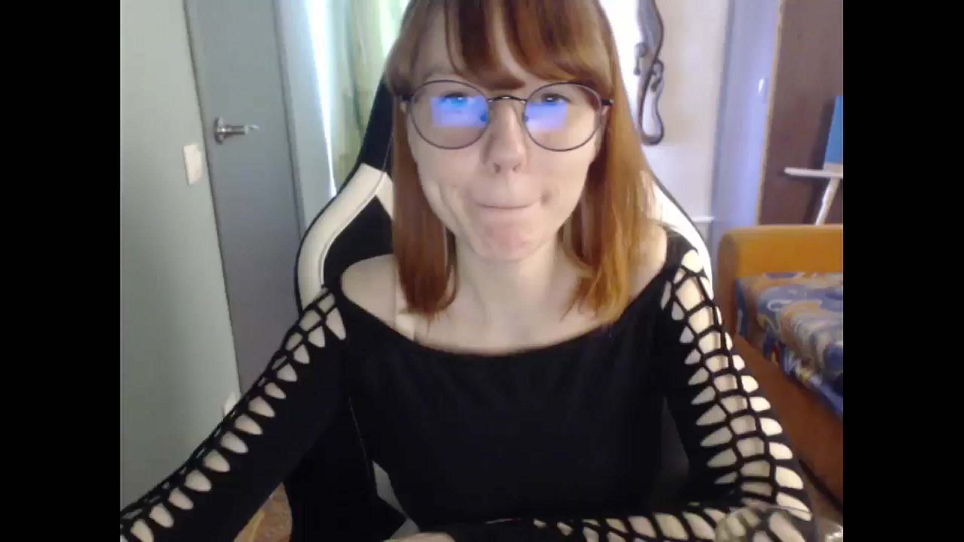 Gallery image thumbnail from NikiFoks18's myfreecams stream on, 03/29/2026, 09:27 image 14 of 20