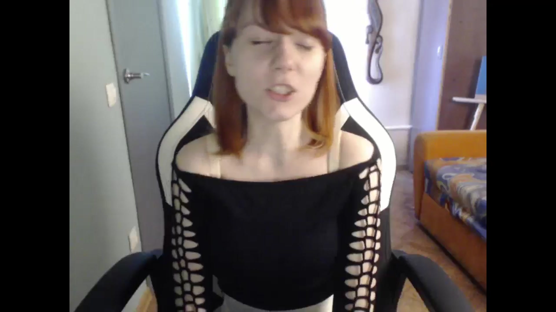 Gallery image thumbnail from NikiFoks18's myfreecams stream on, 03/29/2026, 09:27 image 8 of 20